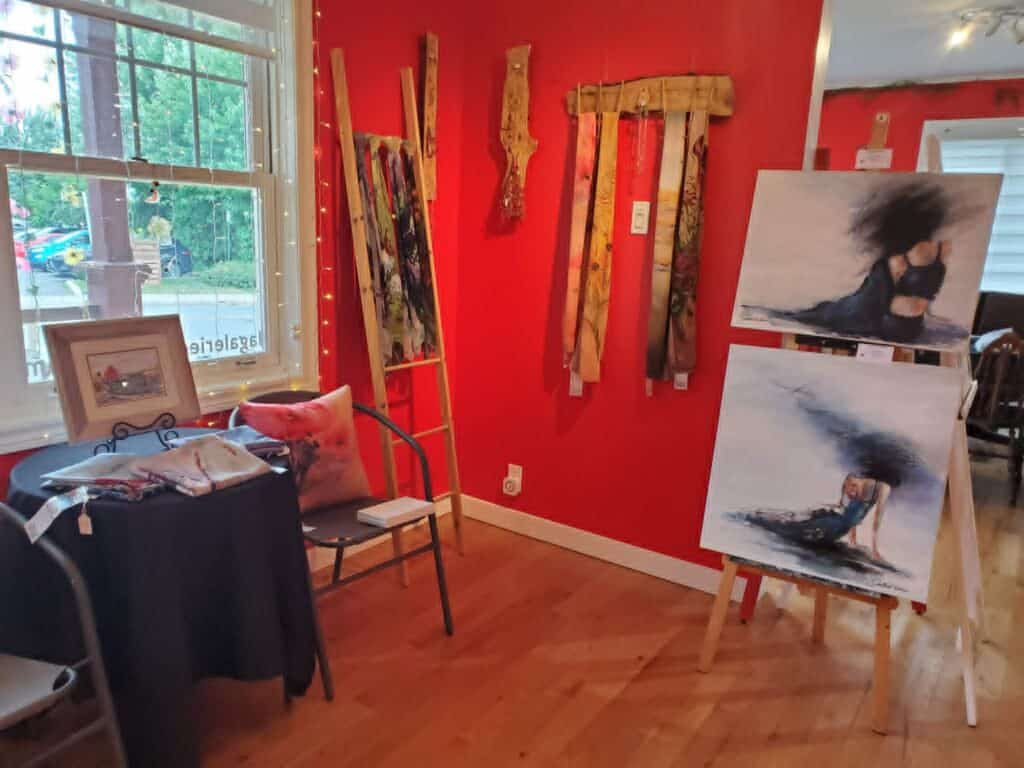 Foulards-housses & colliers. tableaux Isabelle T